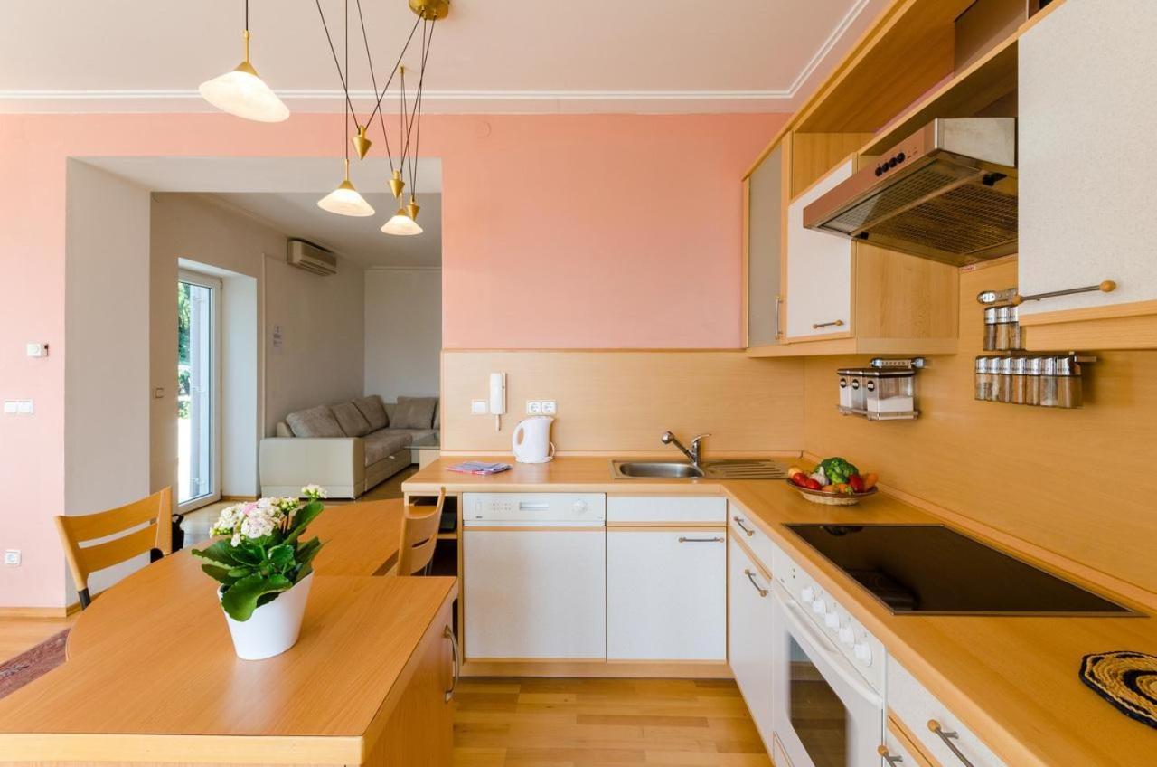 Jurincic Apartman Crikvenica Szoba fotó