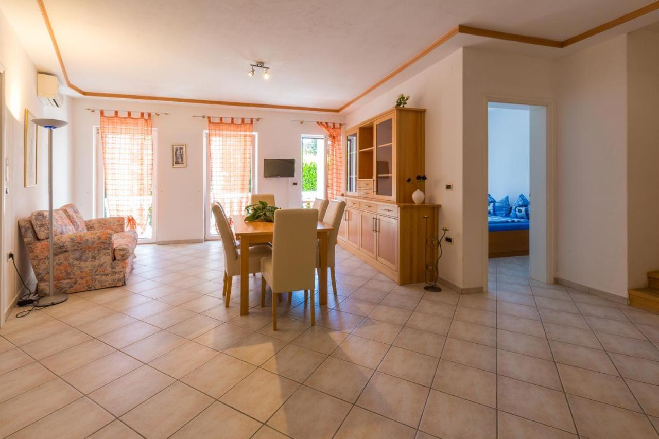 Jurincic Apartman Crikvenica Szoba fotó